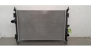 Gebruikte Radiateur Peugeot 3008 II (M4/MC/MJ/MR) 1.5 BlueHDi 130 Prijs € 66,55 Inclusief btw aangeboden door Autohandel Didier