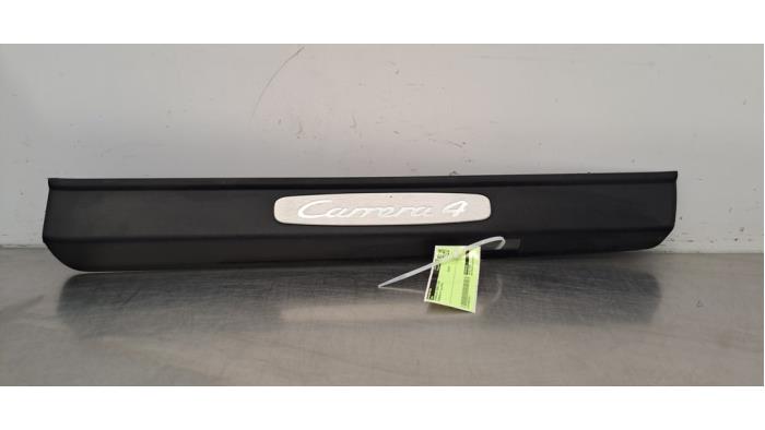 Marche-pied (list de couverture) gauche Porsche 911