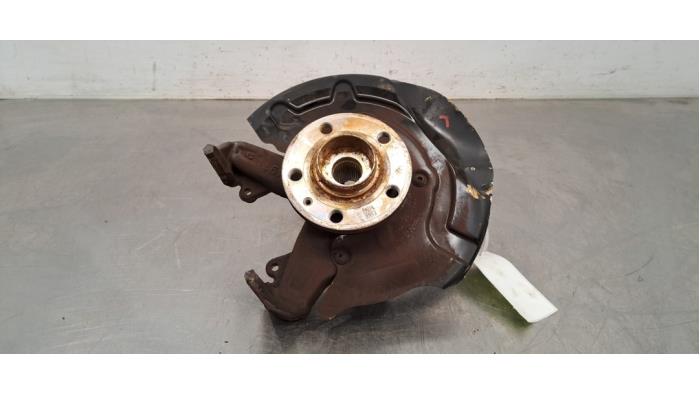 Fusee links-voor Seat Ibiza