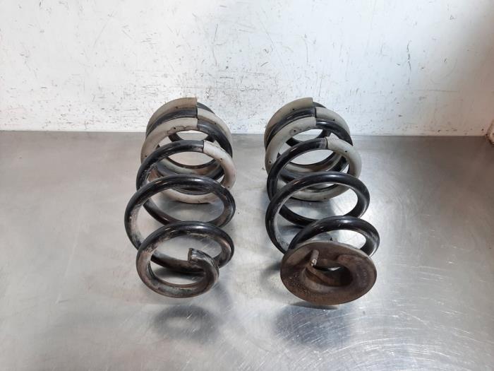 Schraubenfeder hinten Ford Transit