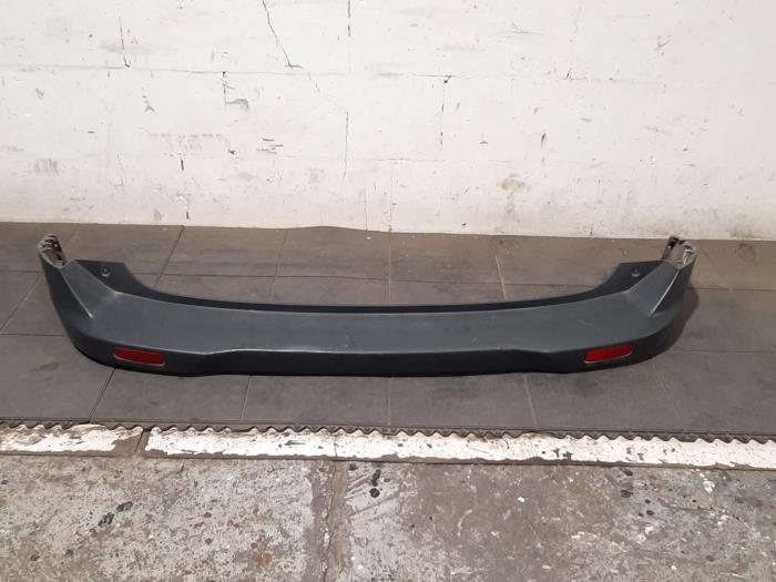 Parachoques trasero Ford Transit Courier