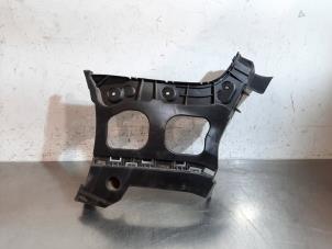 Gebruikte Bumpersteun links-achter Ford Transit Courier 1.5 TDCi 75 Prijs € 30,25 Inclusief btw aangeboden door Autohandel Didier