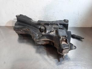 Gebruikte Tank adblue Ford Transit Courier 1.5 TDCi 75 Prijs € 399,30 Inclusief btw aangeboden door Autohandel Didier