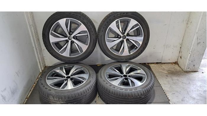 Kit jantes + pneumatiques Audi E-Tron