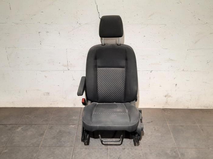 Stoel links Ford Transit