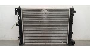 Gebruikte Radiateur Renault Captur II (RJB) 1.0 TCe 90 12V Prijs € 90,75 Inclusief btw aangeboden door Autohandel Didier
