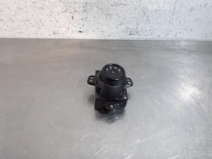 Gebruikte Selectiehendel automaat Ford Transit E-Transit 68 kWh Prijs € 133,10 Inclusief btw aangeboden door Autohandel Didier