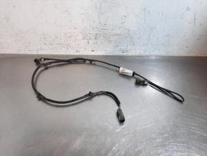 Gebruikte Parkeersensor set Ford Transit E-Transit 68 kWh Prijs € 54,45 Inclusief btw aangeboden door Autohandel Didier