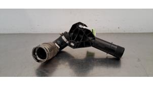 Gebruikte Intercooler Buis Renault Master III (FV) Prijs € 66,55 Inclusief btw aangeboden door Autohandel Didier