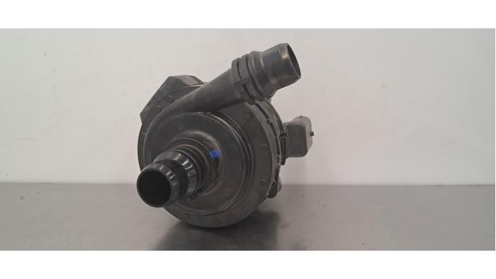 Extra waterpomp Peugeot 3008