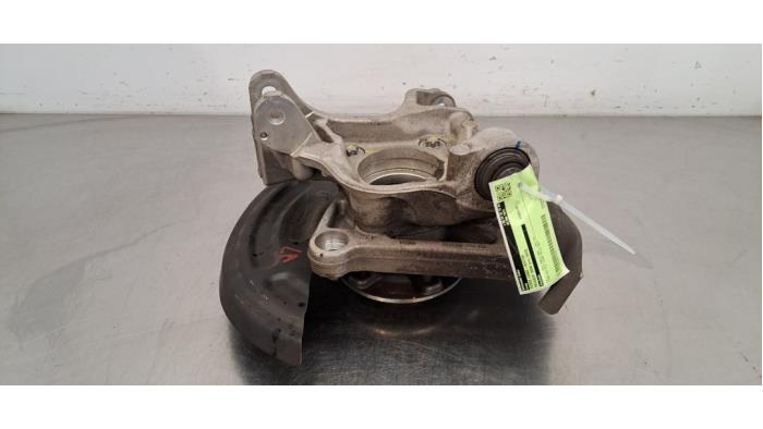 Fusee links-achter Peugeot 3008