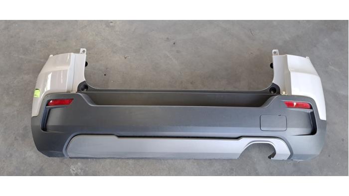 Parachoques trasero Jeep Avenger
