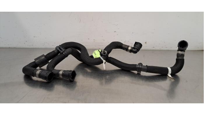 Radiateurslang Peugeot 3008