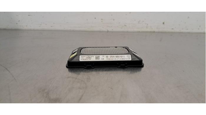 Chargeur sans fil Volkswagen Golf