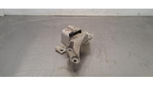 Gebruikte Motorsteun Dacia Lodgy (JS) 1.6 Sce 100 16V Prijs € 36,30 Inclusief btw aangeboden door Autohandel Didier