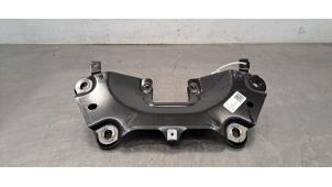 Gebruikte Versnellingsbak Steun Porsche 911 (992) 3.0 24V Carrera Prijs € 114,95 Inclusief btw aangeboden door Autohandel Didier