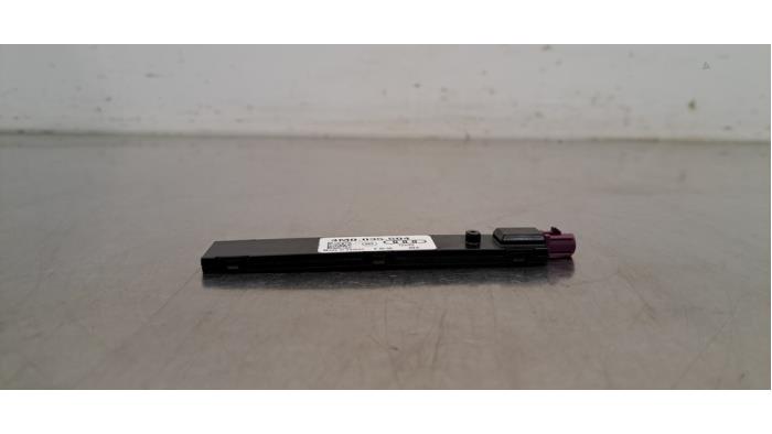 Antenne amplificateur Porsche 911