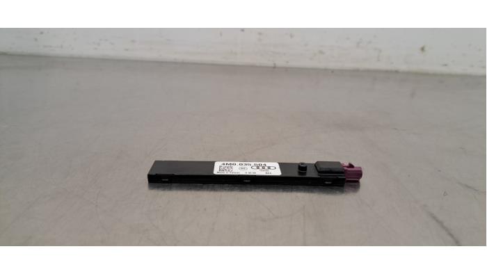 Antenne amplificateur Porsche 911