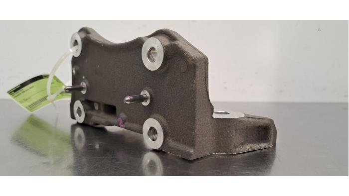 Support moteur Peugeot 208