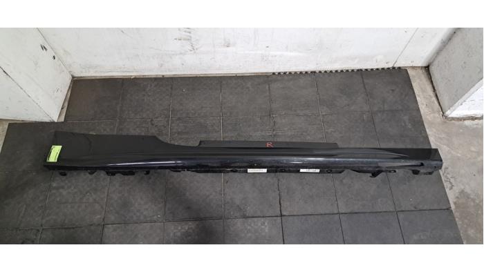Door sill right BMW M4