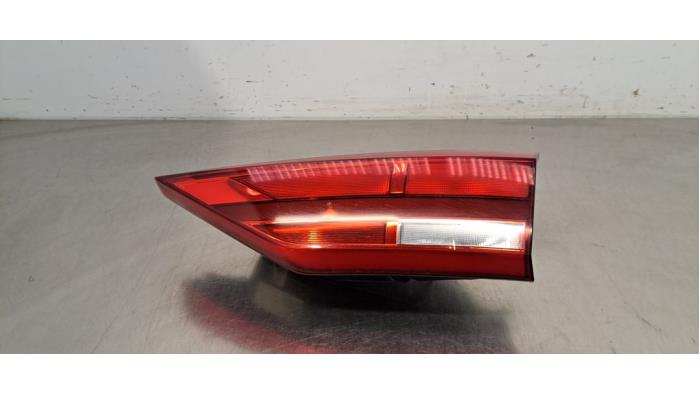 Lampa spate dreaptă Audi Q3