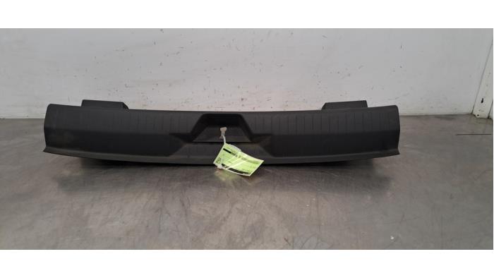 Abdeckung Stürmer Keil hinten Opel Astra