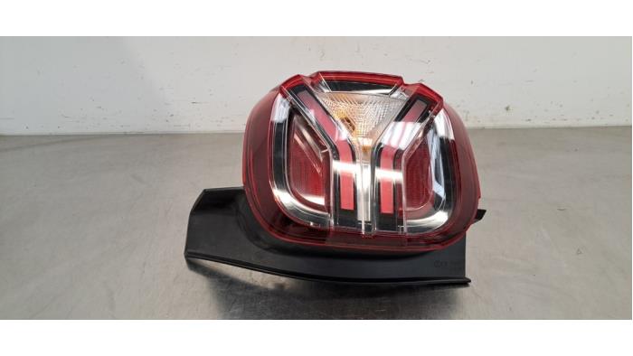 Lampa spate dreaptă Dacia Duster