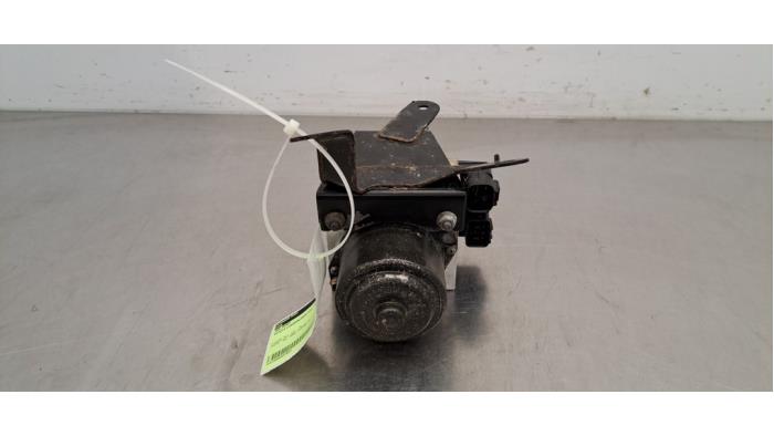 ABS Pomp Toyota Landcruiser