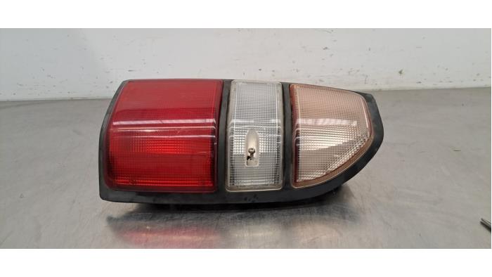 Lampa spate dreaptă Toyota Landcruiser