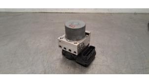 Gebruikte ABS Pomp Toyota Hilux V/VI 2.8 D4D-F 16V 4x4 Prijs € 332,75 Inclusief btw aangeboden door Autohandel Didier