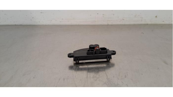 Kachel Weerstand Peugeot 308