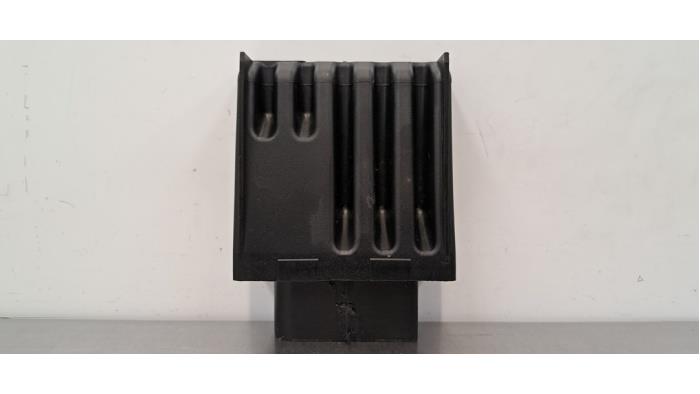 Brandstofpomp module Volkswagen Golf