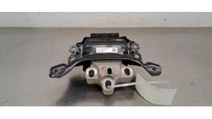 Gebruikte Motorsteun Volkswagen Golf VIII (CD1) 2.0 TDI BlueMotion 16V Prijs € 54,45 Inclusief btw aangeboden door Autohandel Didier