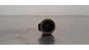 Gebruikte Tweeter Toyota C-HR (X1,X5) 1.8 16V Hybrid Prijs € 18,15 Inclusief btw aangeboden door Autohandel Didier