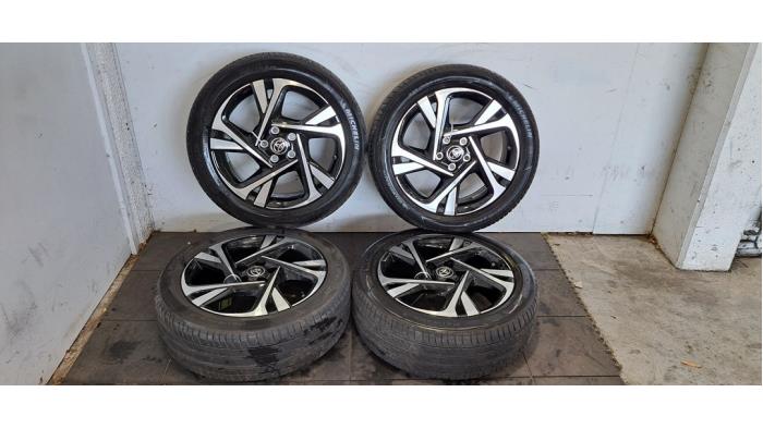 Felgen Set + Reifen Toyota C-HR