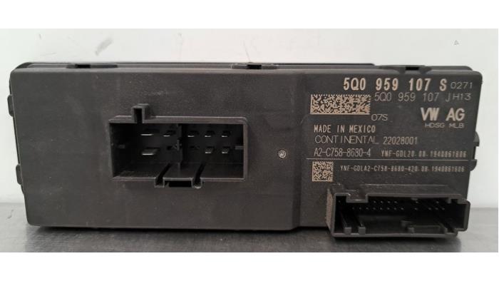Modul silnika tylnej klapy Volkswagen Tiguan