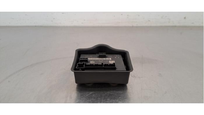 Modul centralnego zamka Audi Q3