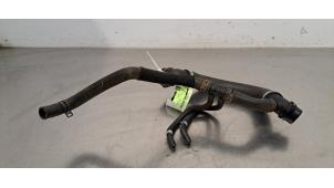 Gebruikte Radiateurslang Mercedes C Estate (S205) C-300de 2.0 Turbo 16V Prijs € 30,25 Inclusief btw aangeboden door Autohandel Didier