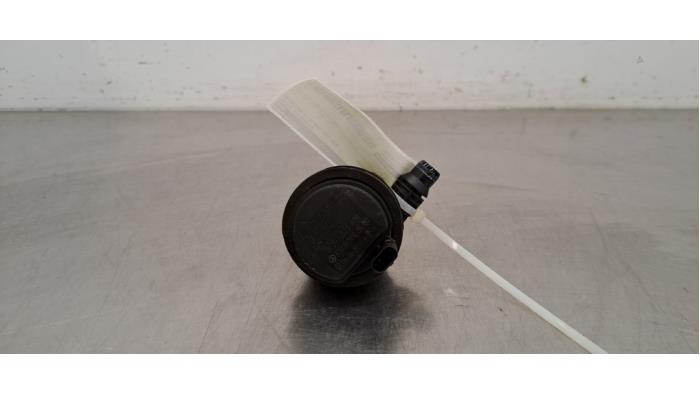 Extra waterpomp Mercedes C-Klasse