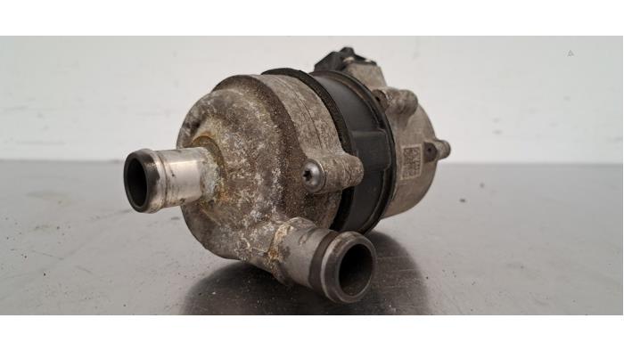 Extra waterpomp Audi A4