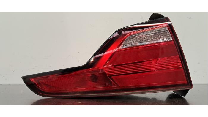 Kairysis galinis žibintas Audi A4