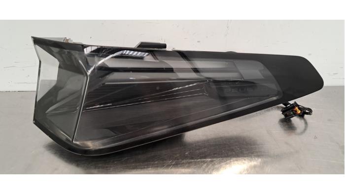 Luz trasera derecha Peugeot 3008