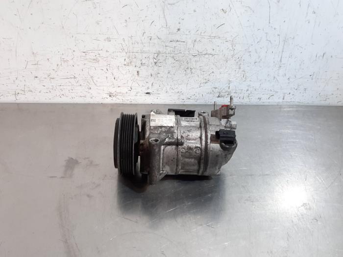 Pompe clim Peugeot 308