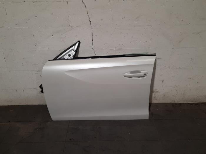 Portier 4Deurs links-voor Peugeot 508