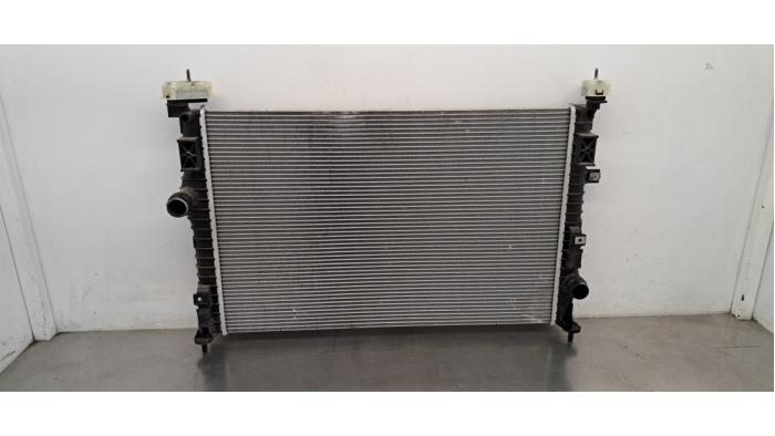 Radiateur Peugeot 408