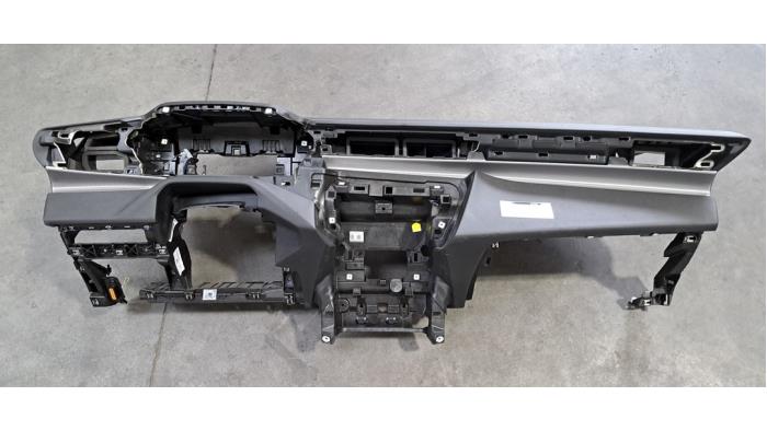 Dashboard Peugeot 408