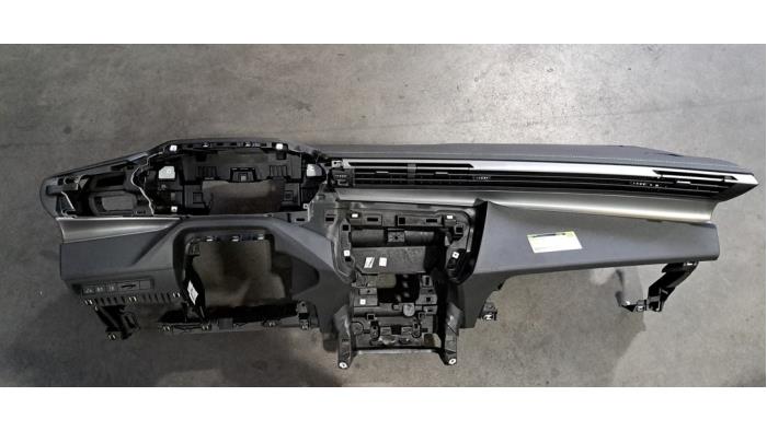 Tableau de bord Peugeot 308