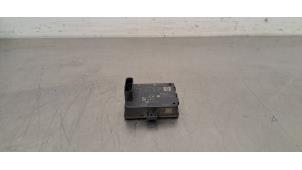 Gebruikte Radar sensor Opel Astra L (F3/FB/FM/FP) 1.6 GSe Plug-in Hybrid Turbo 16V Prijs € 90,75 Inclusief btw aangeboden door Autohandel Didier