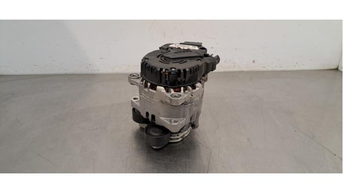 Dynamo Peugeot 408