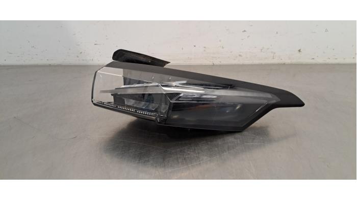 Tylne swiatlo pozycyjne prawe Peugeot 308